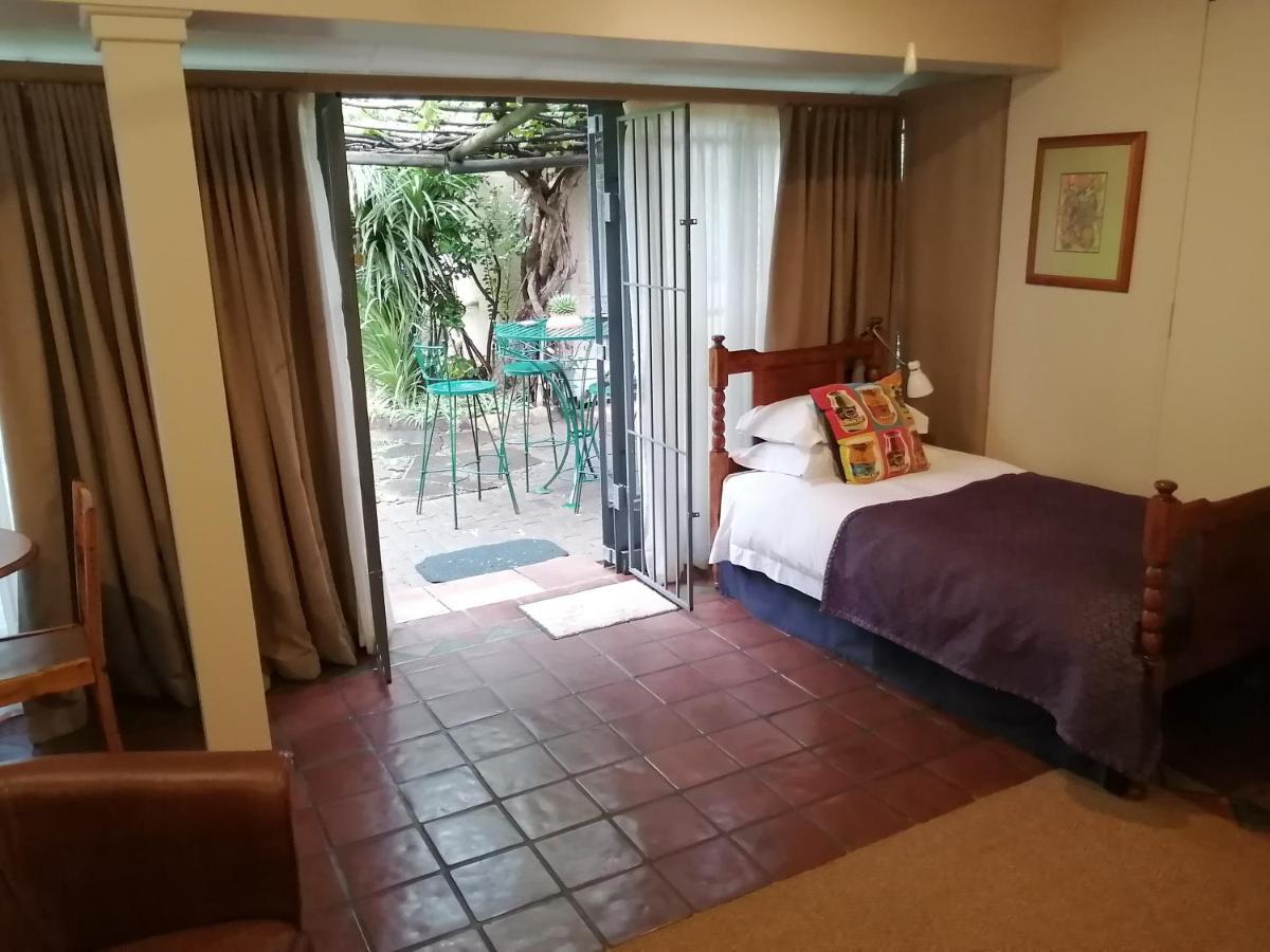 Dias Guest House Bloemfontein Bagian luar foto